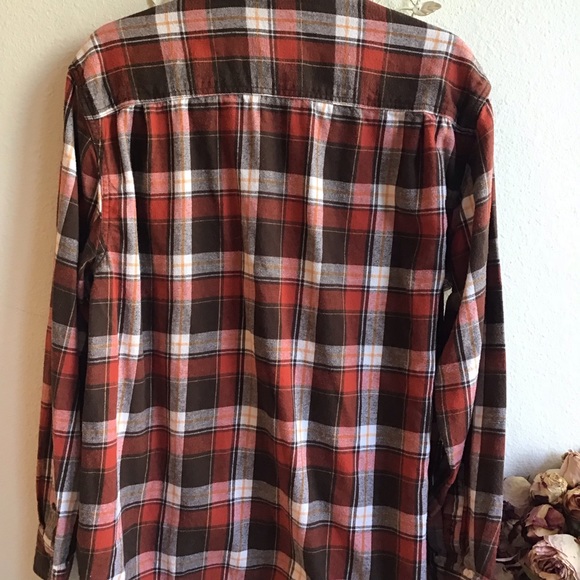 Top - Picture 2 of 4